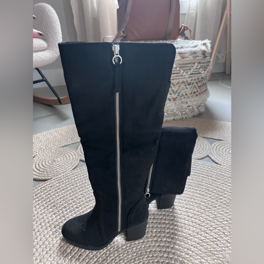 Black Boots
